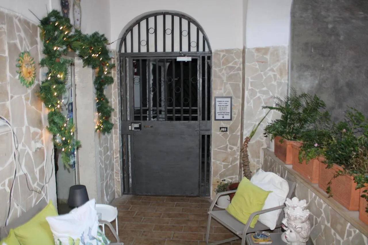 Hotel Trieste Катания Италия